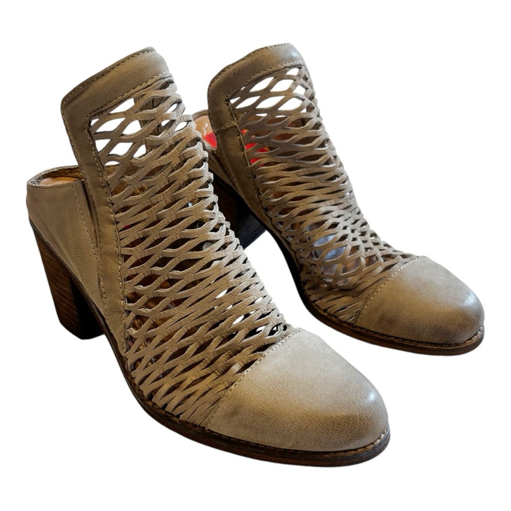 Diba‎ True Landing Crew Mules in Stone size 7.5 NEW